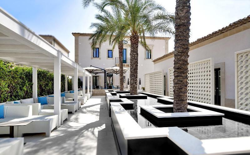 דונלוקאטה Zafran Boutique Hotel מראה חיצוני תמונה